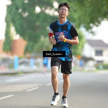 Runner Photo 7693918