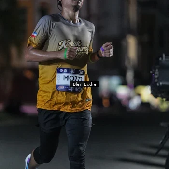 Runner Photo 7693929