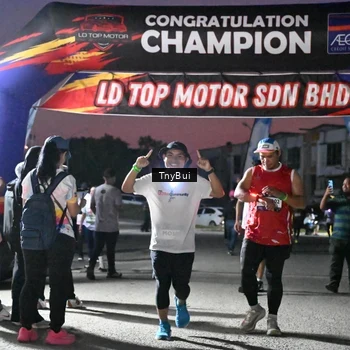 Runner Photo 7693930