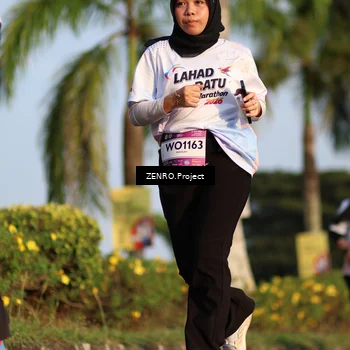 Runner Photo 7693943