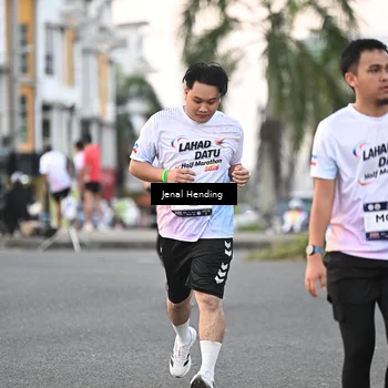 Runner Photo 7693945