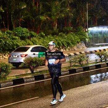 Runner Photo 7693946