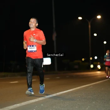 Runner Photo 7693950
