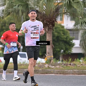 Runner Photo 7693955