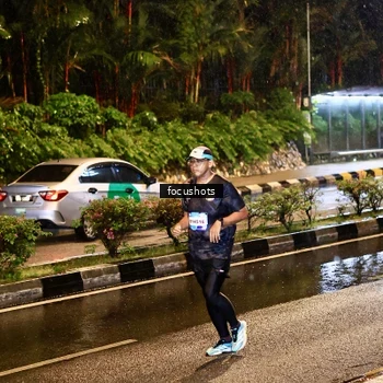 Runner Photo 7693958