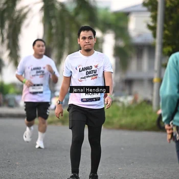 Runner Photo 7693969