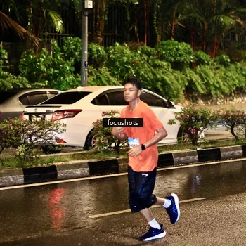 Runner Photo 7693970