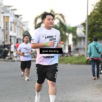 Runner Photo 7693991