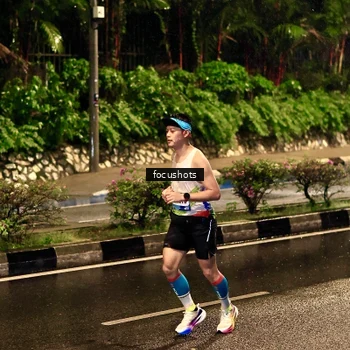 Runner Photo 7693996