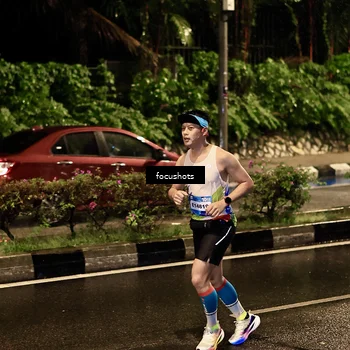 Runner Photo 7694003