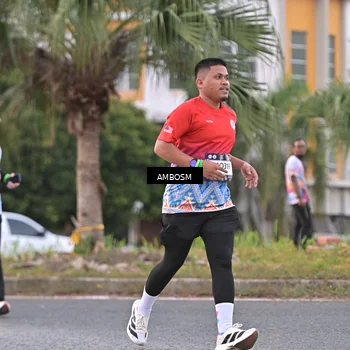 Runner Photo 7694016