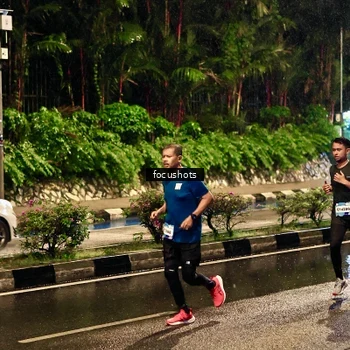 Runner Photo 7694025