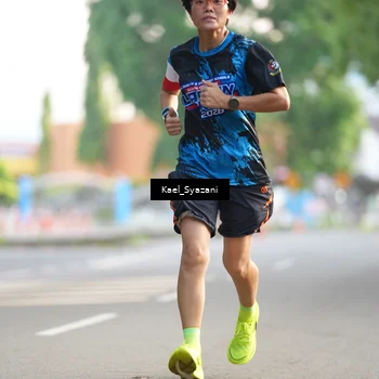 Runner Photo 7694046