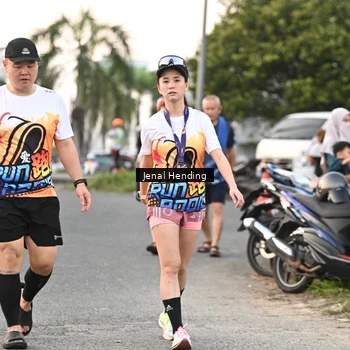 Runner Photo 7694062