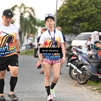 Runner Photo 7694068