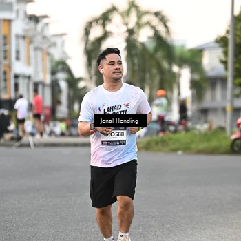 Runner Photo 7694070
