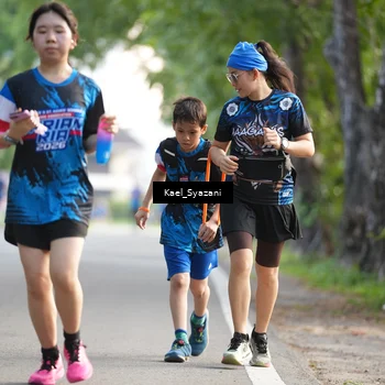Runner Photo 7694074