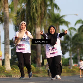 Runner Photo 7694080