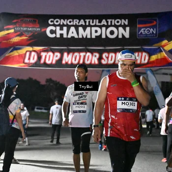 Runner Photo 7694081
