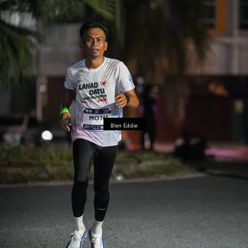 Runner Photo 7694091