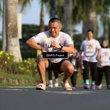 Runner Photo 7694098