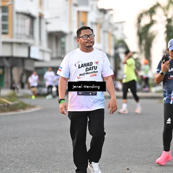 Runner Photo 7694110