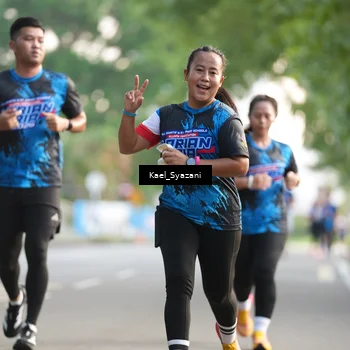 Runner Photo 7694112