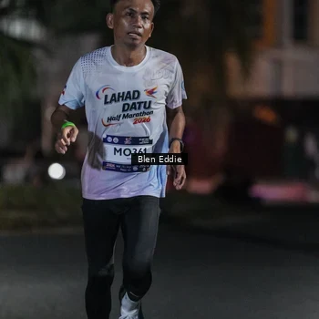 Runner Photo 7694124