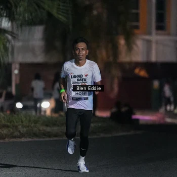 Runner Photo 7694125
