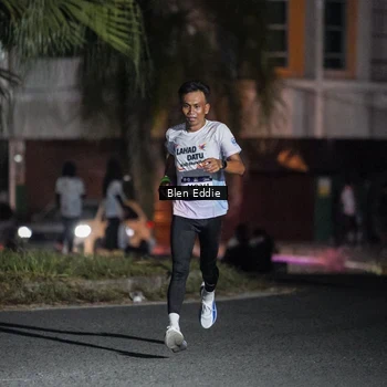 Runner Photo 7694134