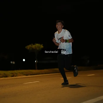 Runner Photo 7694136