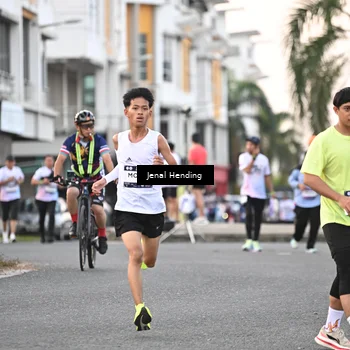 Runner Photo 7694150