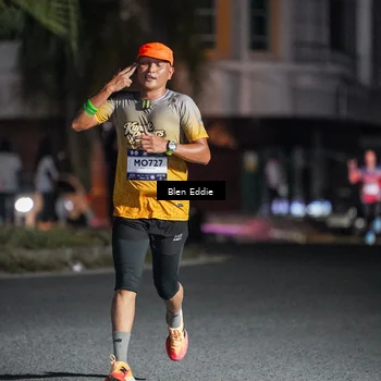 Runner Photo 7694152
