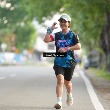 Runner Photo 7694160
