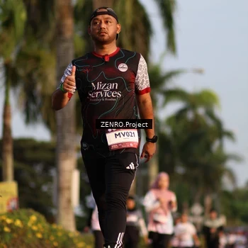 Runner Photo 7694169
