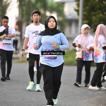 Runner Photo 7694173