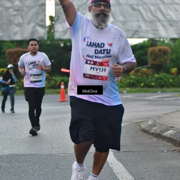 Runner Photo 7694179