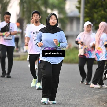 Runner Photo 7694193