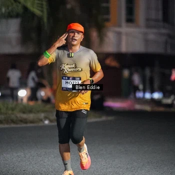 Runner Photo 7694225