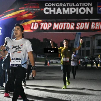 Runner Photo 7694238