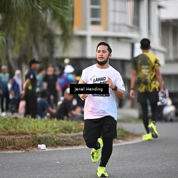 Runner Photo 7694248