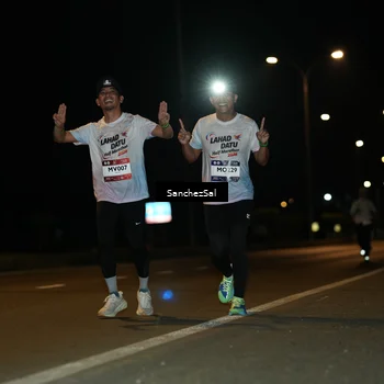 Runner Photo 7694253