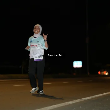Runner Photo 7694258