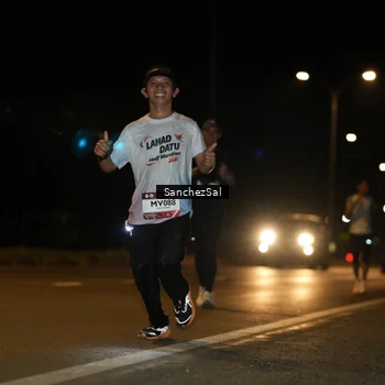 Runner Photo 7694276