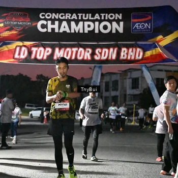 Runner Photo 7694277
