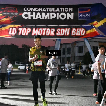 Runner Photo 7694292
