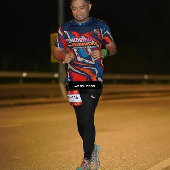 Runner Photo 7694302