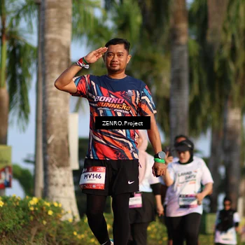 Runner Photo 7694307