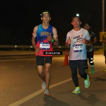 Runner Photo 7694311