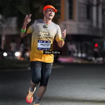 Runner Photo 7694312